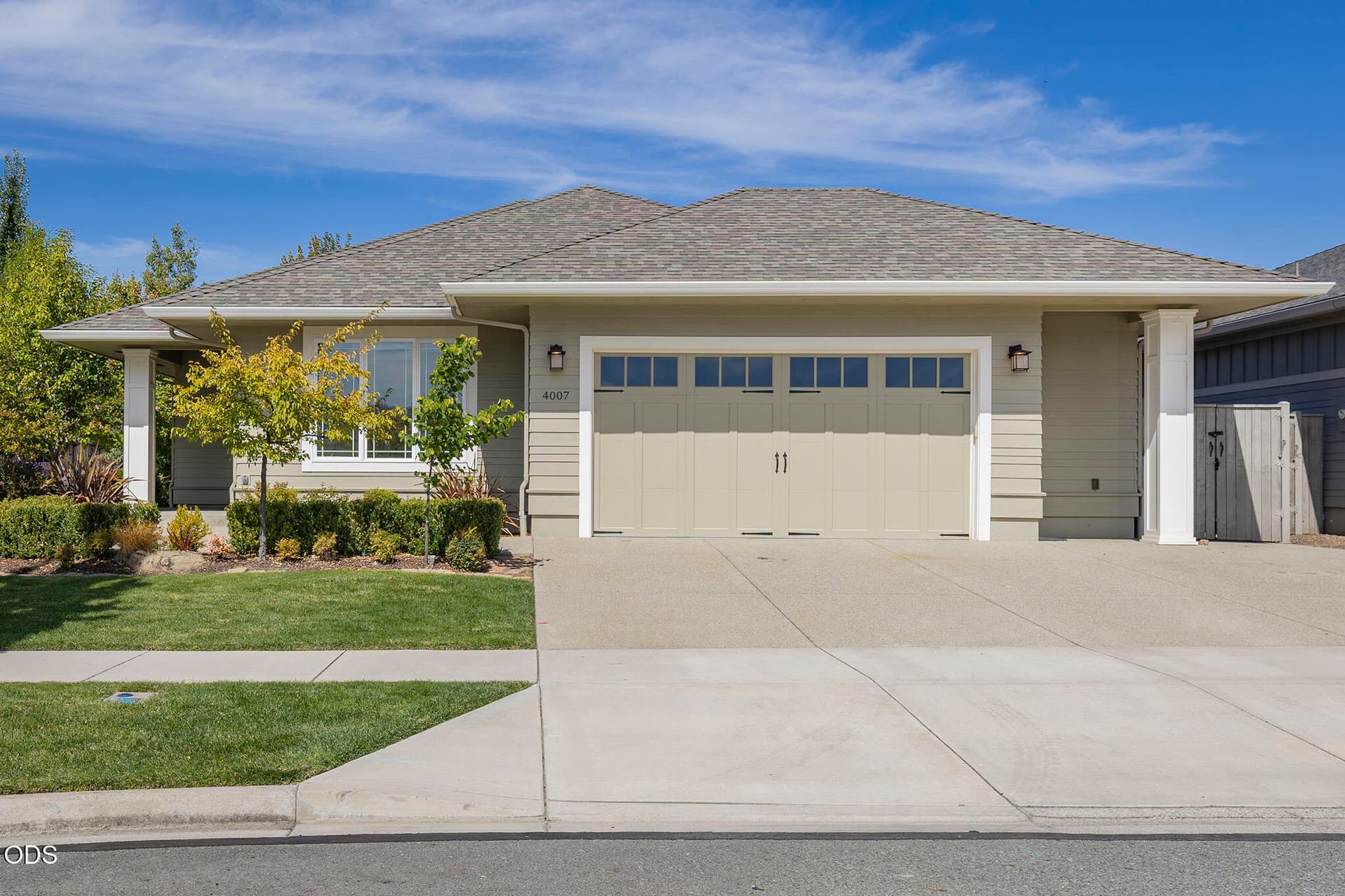 2. Photo 2 of 43, 4007 Shamrock Drive, Medford, OR 97504
