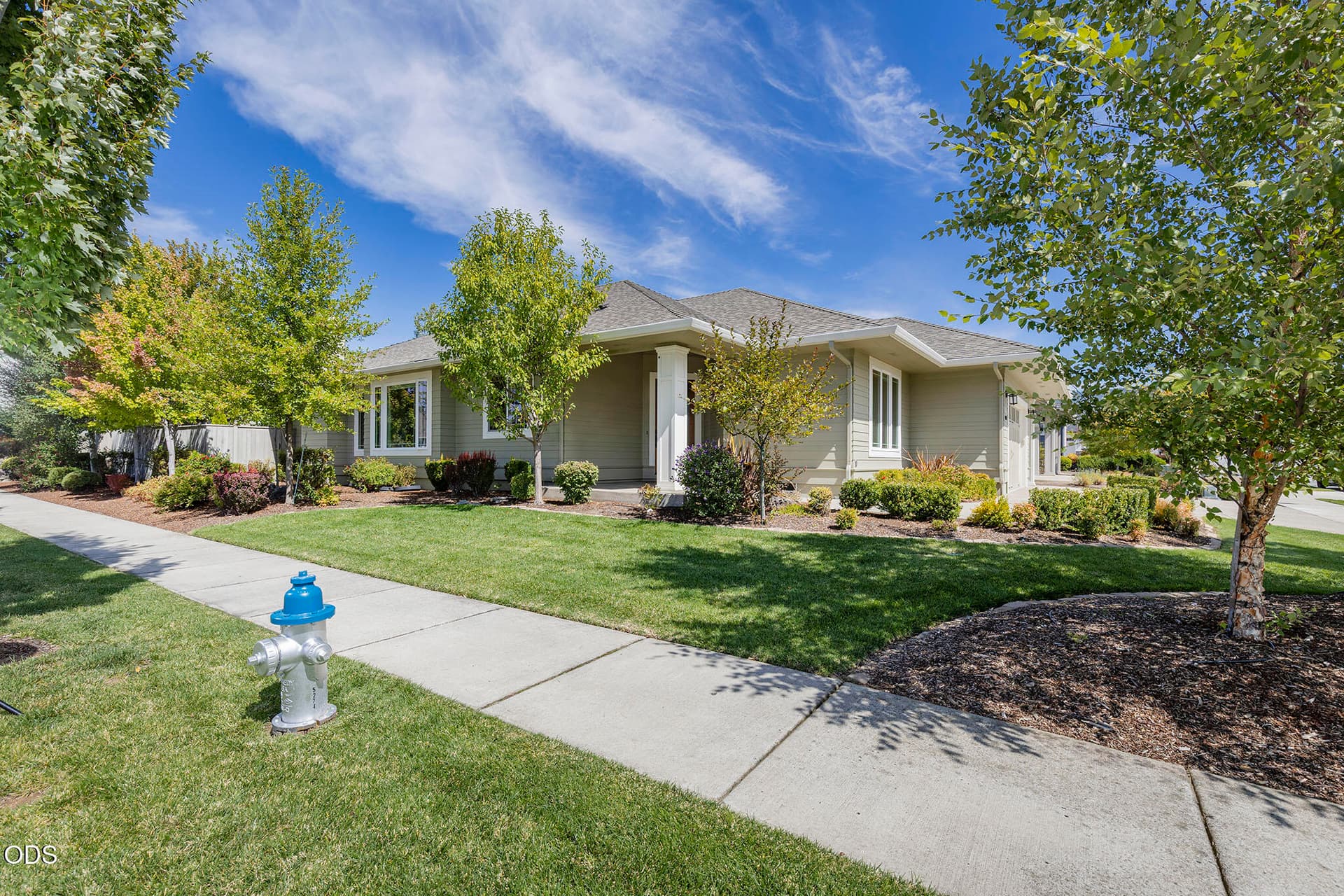 3. Photo 3 of 43, 4007 Shamrock Drive, Medford, OR 97504