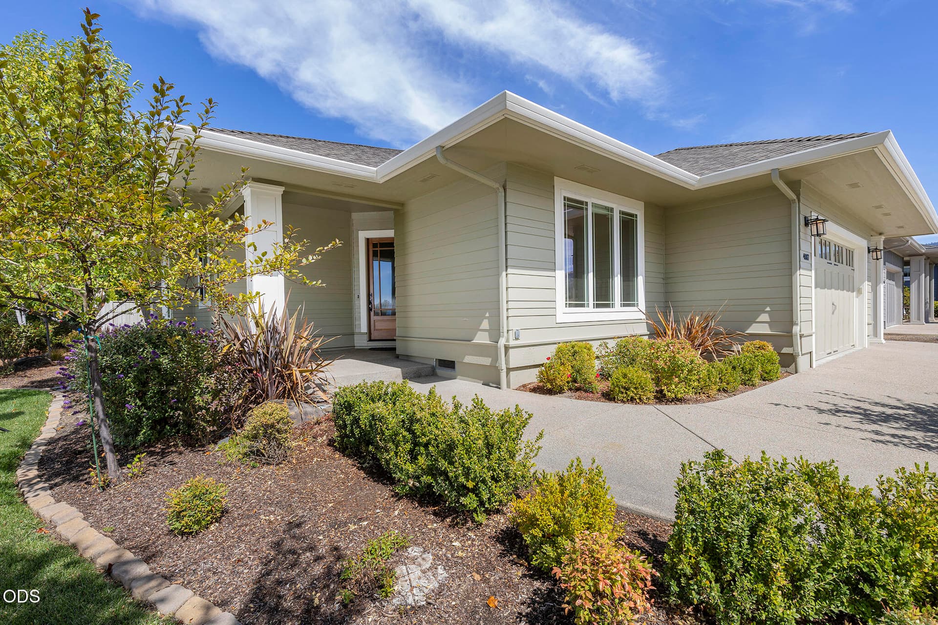 4. Photo 4 of 43, 4007 Shamrock Drive, Medford, OR 97504