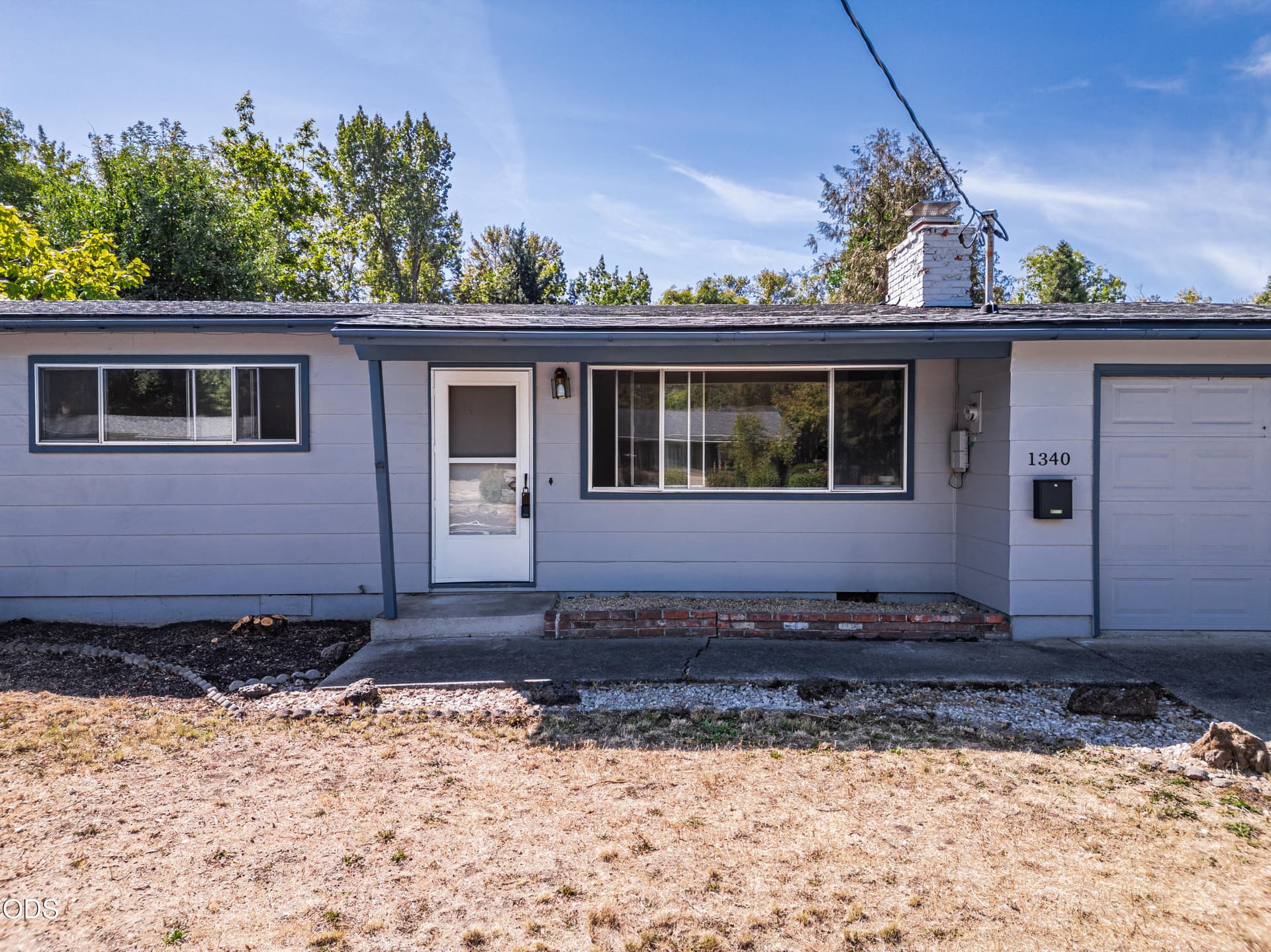 Front. Photo 4 of 43, 1340 Siskiyou Boulevard, Medford, OR 97504