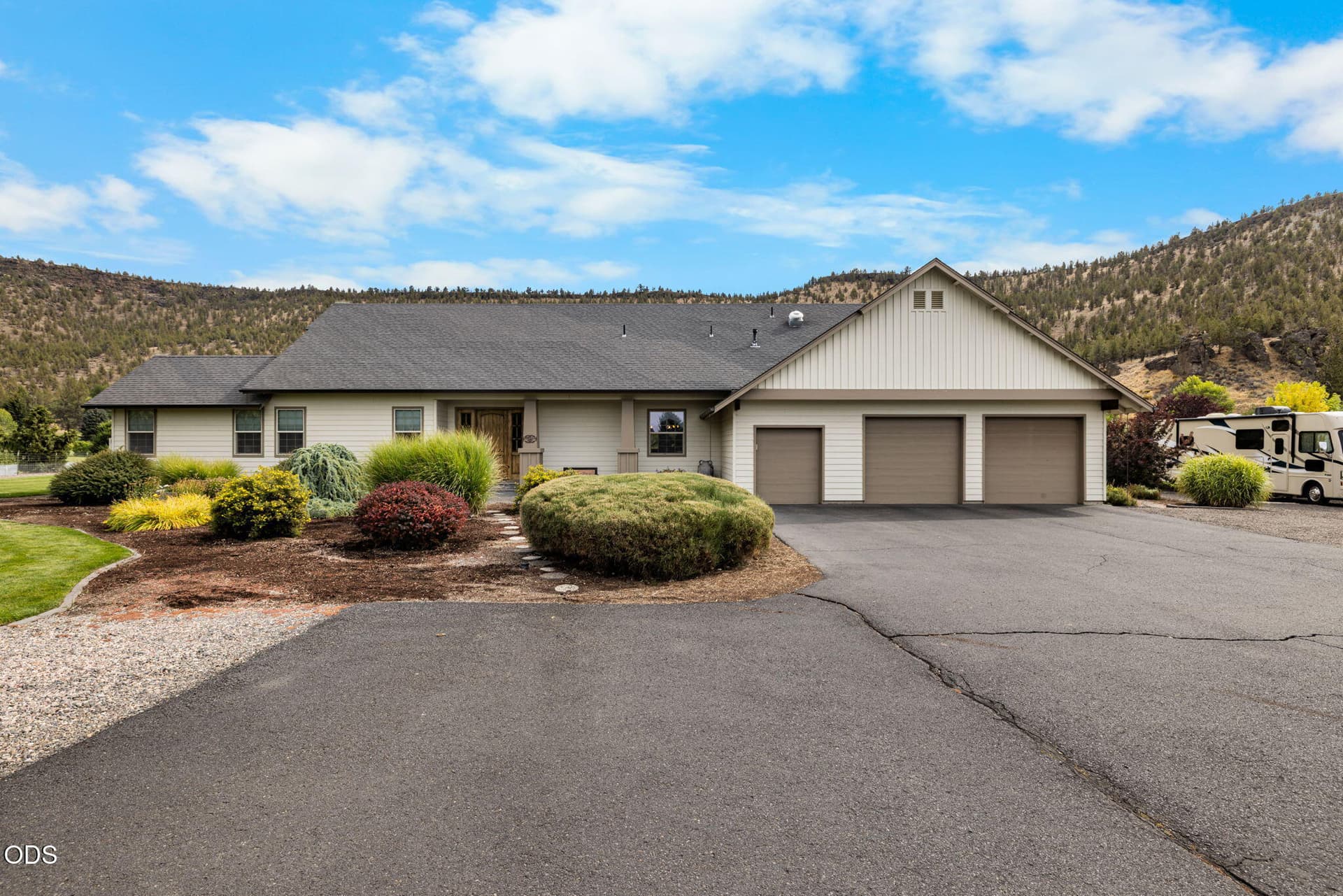 94-web-or-mls-_E0A2450. Photo 5 of 85, 6958 NE Ochoco Creek Lane, Prineville, OR 97754