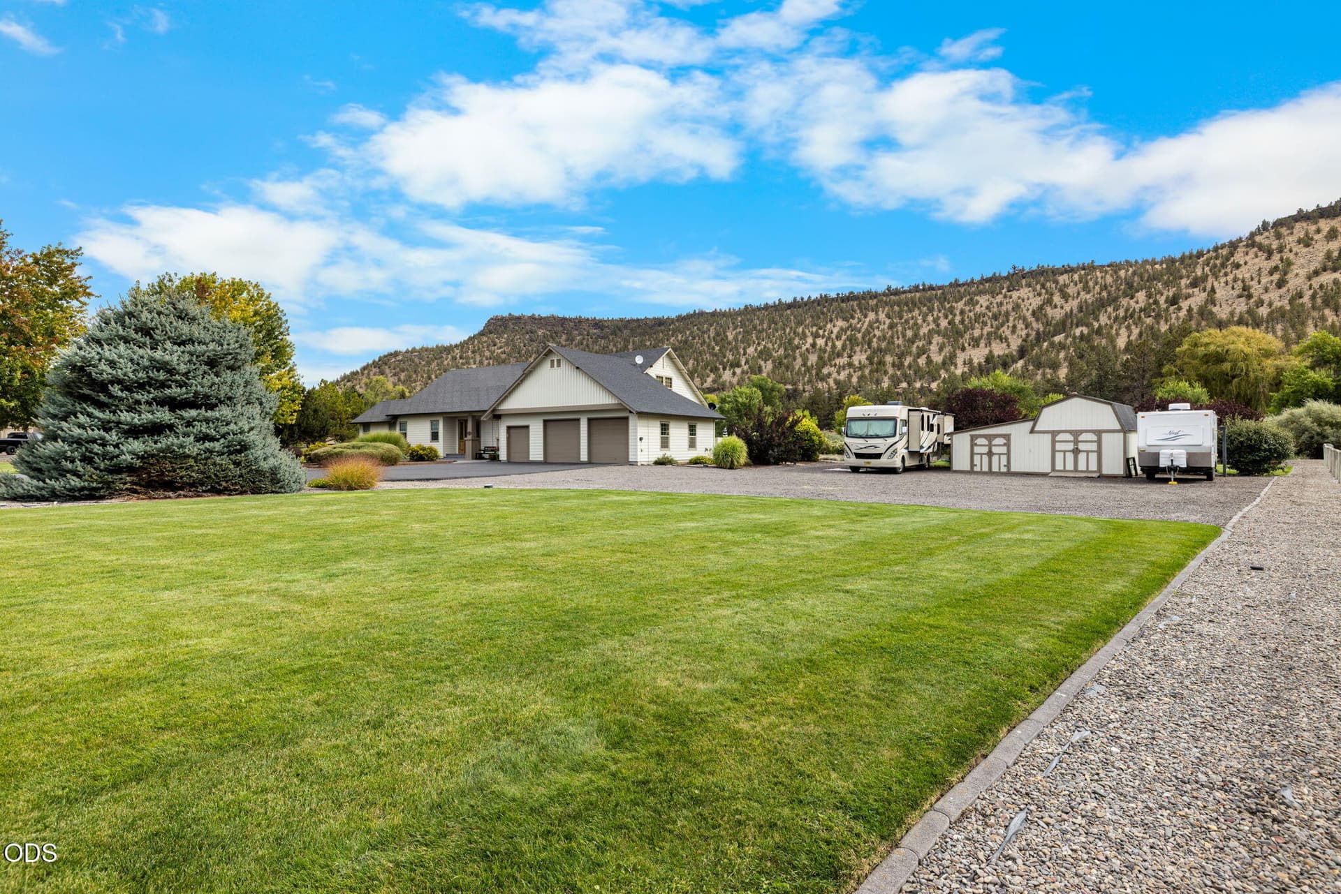 92-web-or-mls-_E0A2436. Photo 3 of 85, 6958 NE Ochoco Creek Lane, Prineville, OR 97754