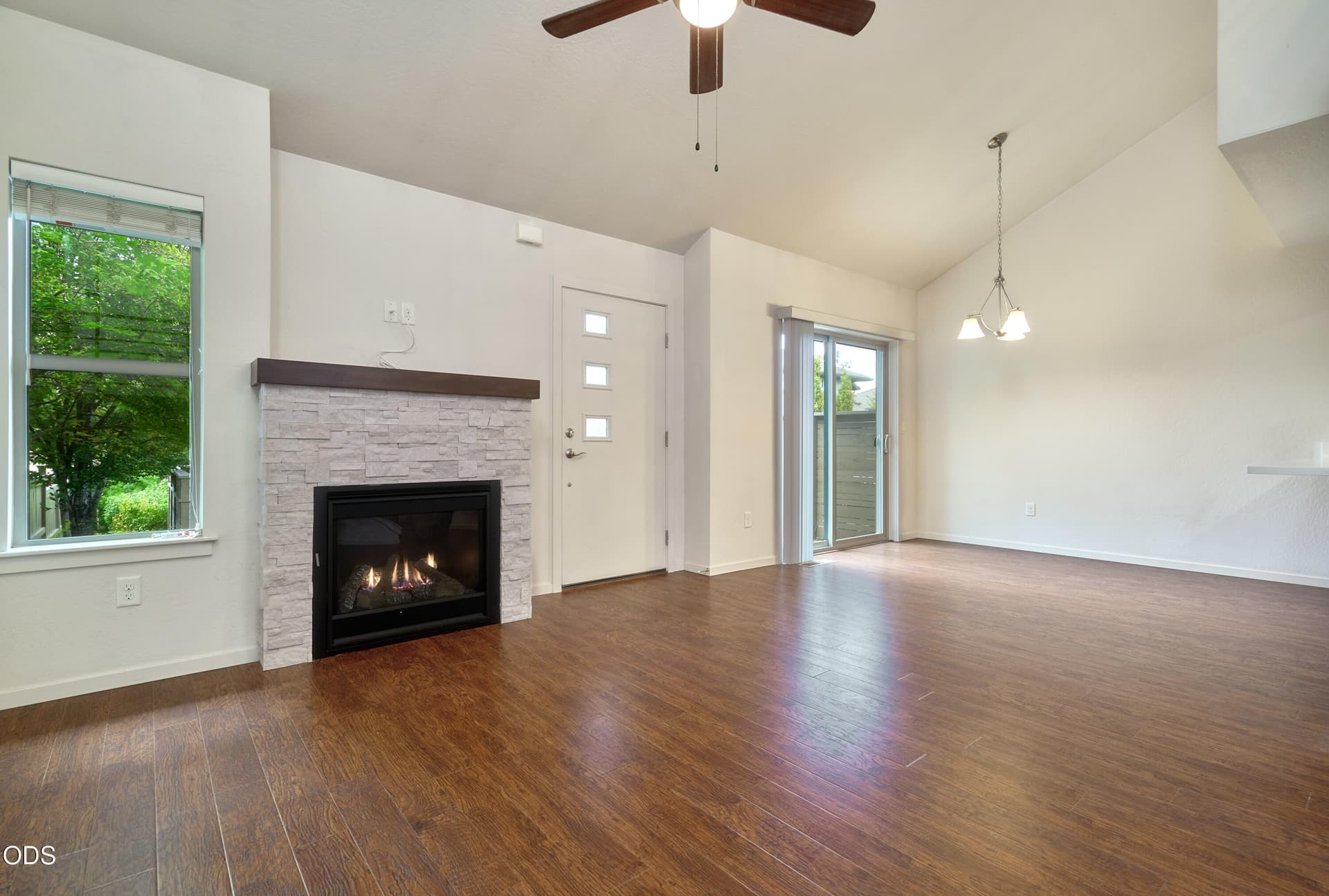 37 N Mountain Ave_Ashland-03. Photo 3 of 42, 37 N Mountain Avenue, Ashland, OR 97520
