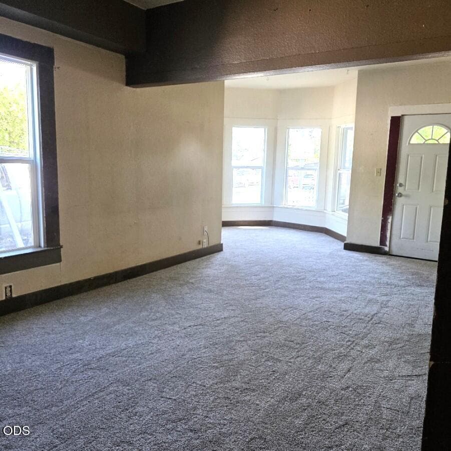 20260915_110518. Photo 4 of 37, 300 S Columbus Avenue, Medford, OR 97501