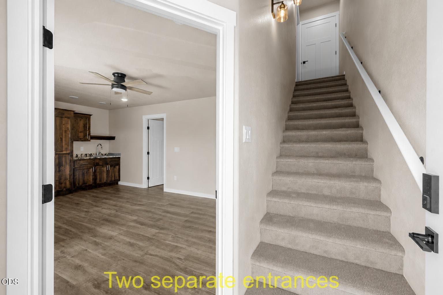 Two separate entrances. Photo 2 of 13, 7869 Houston Loop, White City, OR 97503