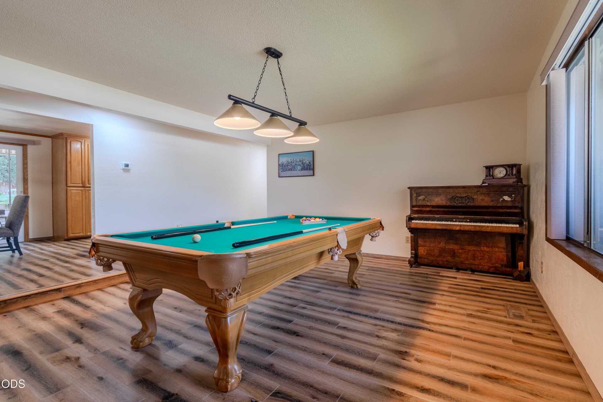Great Room. Photo 5 of 32, 2836 Pennington Drive, Medford, OR 97504