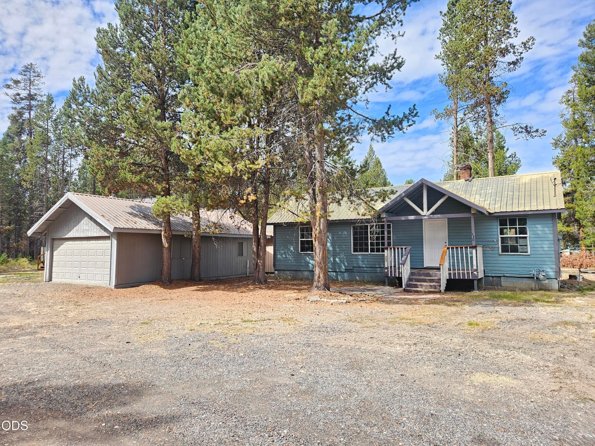 1. Front and garage. Photo 1 of 19, 436 Bonner Lane, Crescent, OR 97733