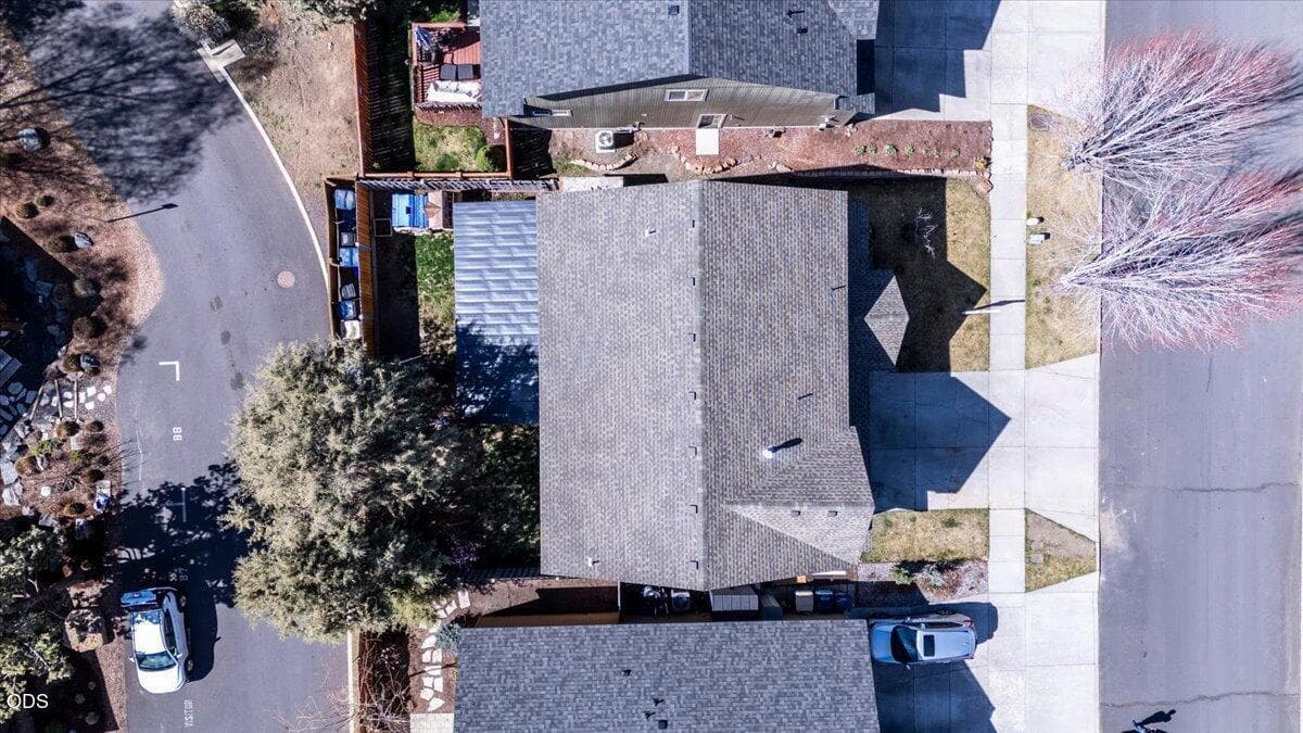 20260324192225484307000000-o. Photo 4 of 35, 20301 Knightsbridge Place, Bend, OR 97702
