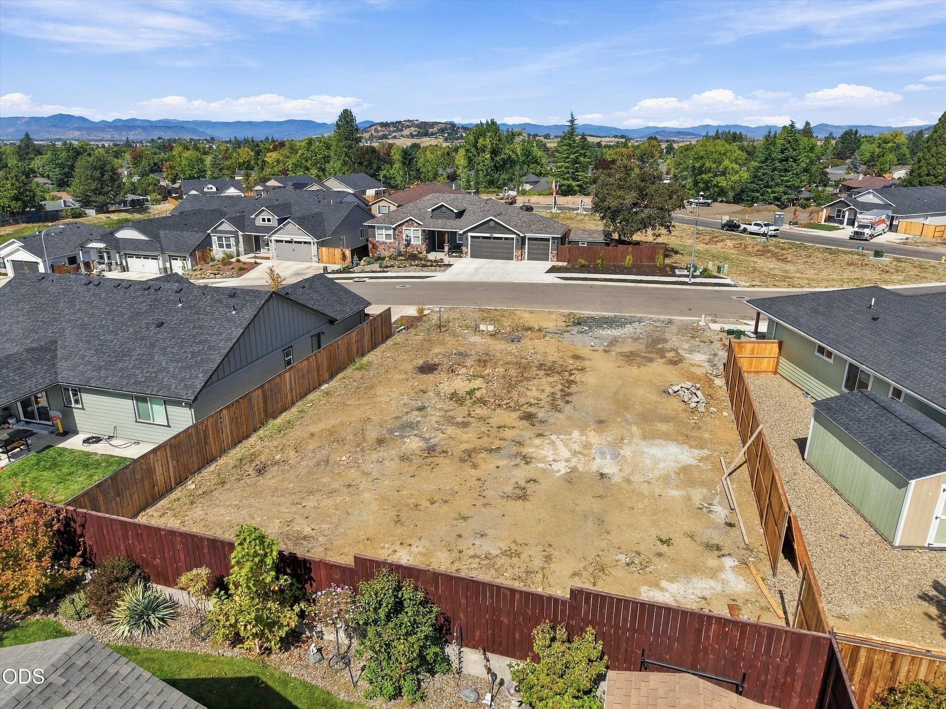 05-3075-Umpqua-Dr. Photo 5 of 15, 3075 Umpqua Drive, Medford, OR 97504