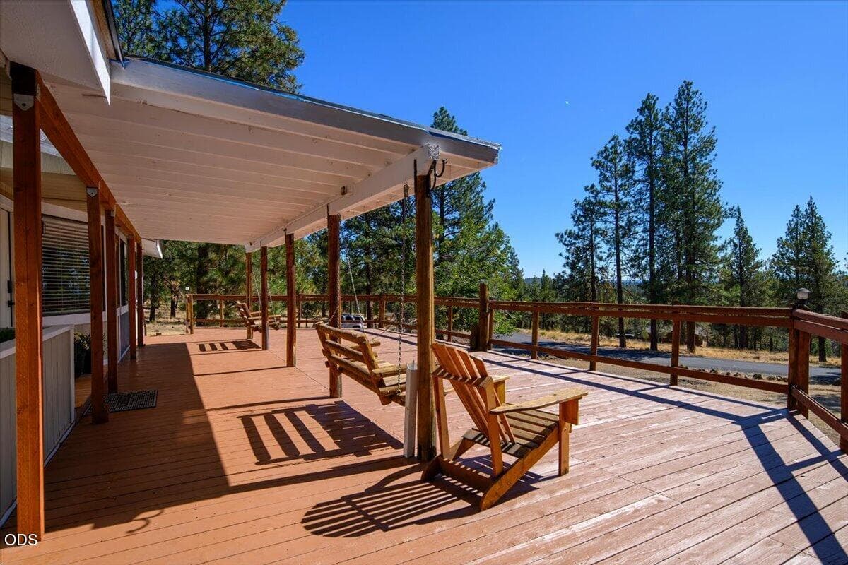 What a View. Photo 2 of 38, 16896 Canyon Crest Drive, Sisters, OR 97759