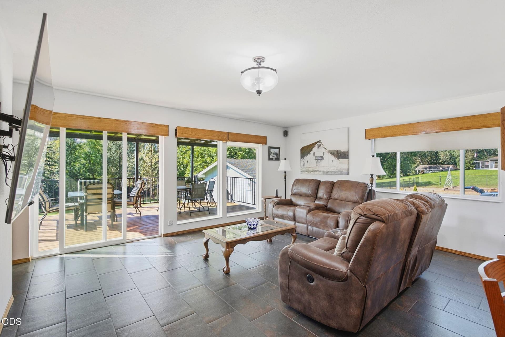 24-web-or-mls-7695-n-applegate-rd. Photo 4 of 54, 7695 N Applegate Road, Grants Pass, OR 97527