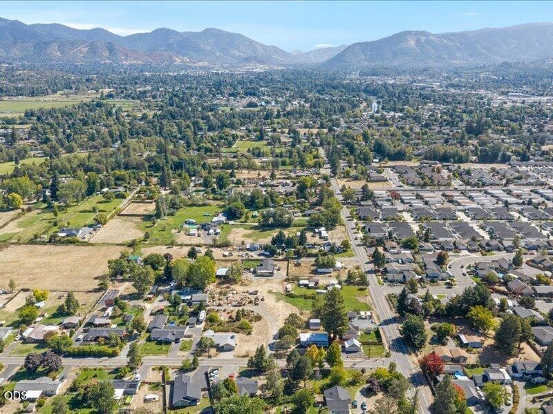 24-DJI_20260915113533_0049_D. Photo 4 of 9, 2700 Leonard Road, Grants Pass, OR 97527