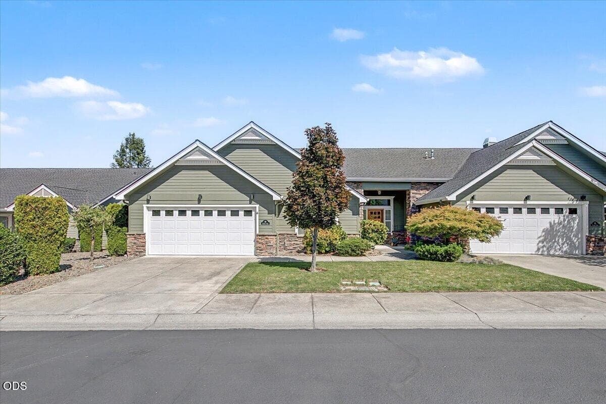 05-5. Photo 4 of 50, 89 Skyhawk Drive, Eagle Point, OR 97524