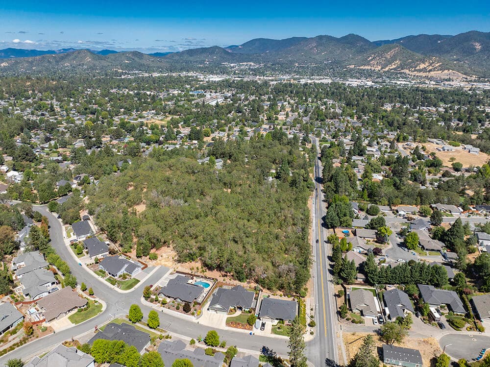 4. Photo 4 of 44, 0 SE Rosemary Lane Unit 441, Grants Pass, OR 97527