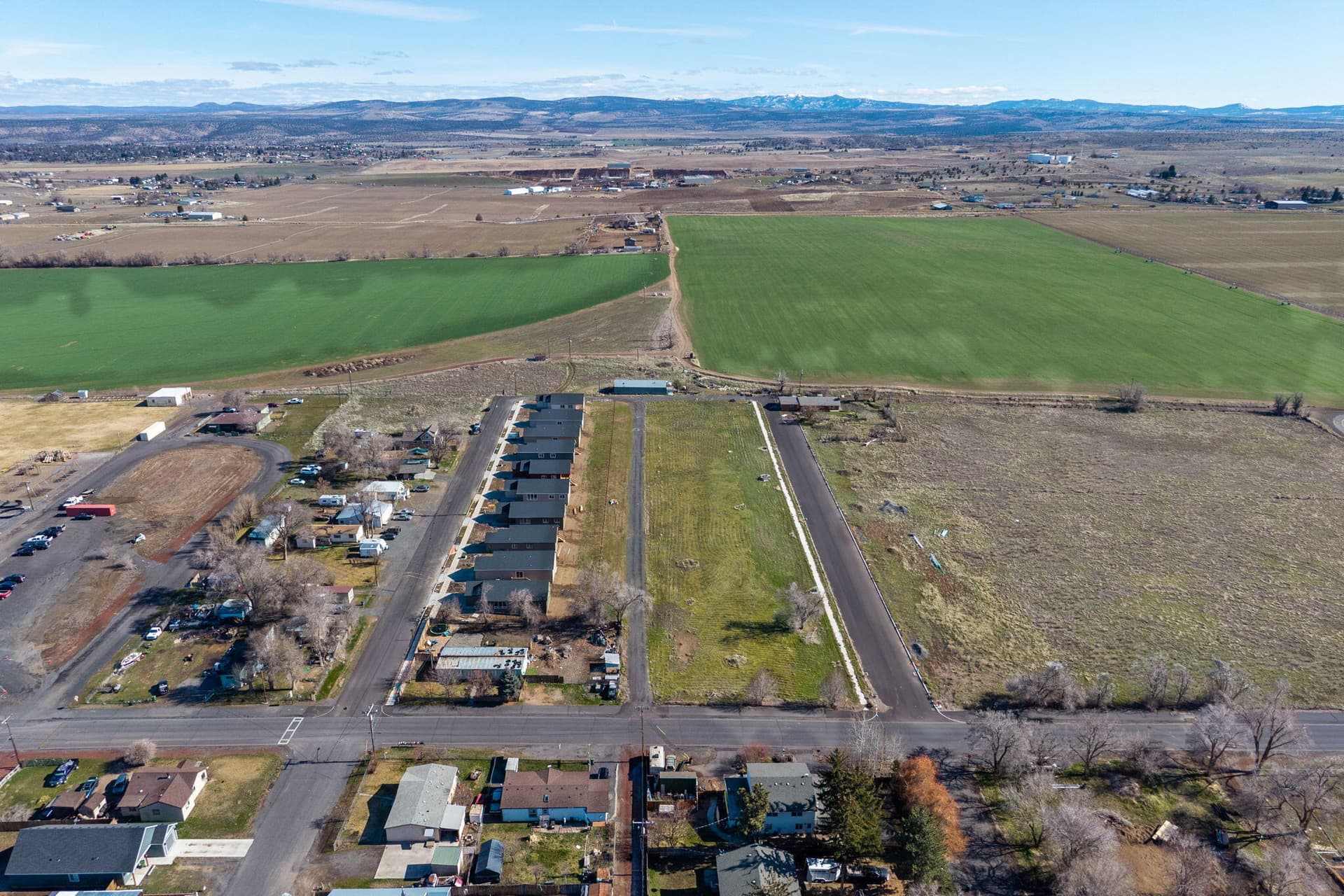 2026_02_20_518_sw_6th_st_metolius-39. Photo 3 of 19, 504 SW 6th Street Unit Lot 8, Metolius, OR 97741