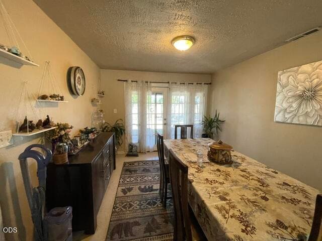 Pic 6. Photo 5 of 13, 835 Cherry Street, Medford, OR 97501