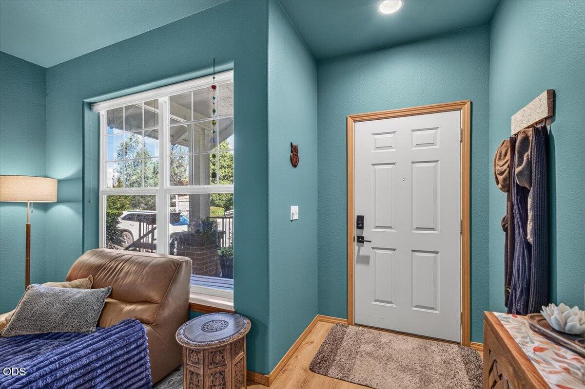 09-9. Photo 5 of 42, 853 Pavilion Place, Ashland, OR 97520