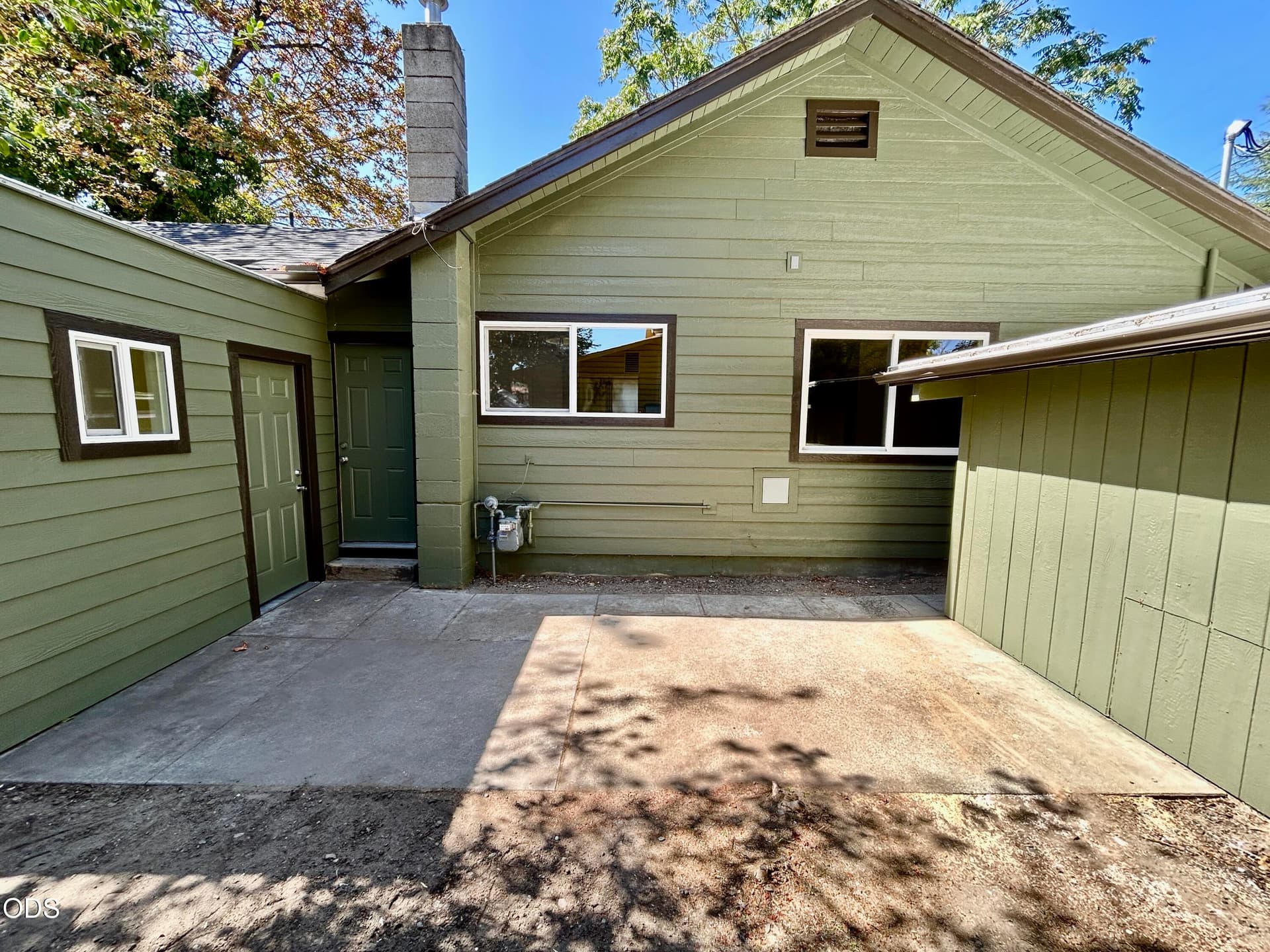 IMG_2529. Photo 2 of 13, 463 SW I Street, Grants Pass, OR 97526