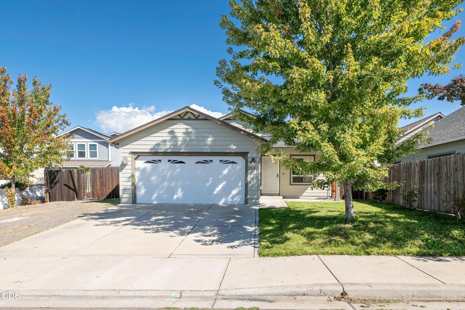 Driveway. Photo 5 of 31, 3680 Abigail Drive, White City, OR 97503