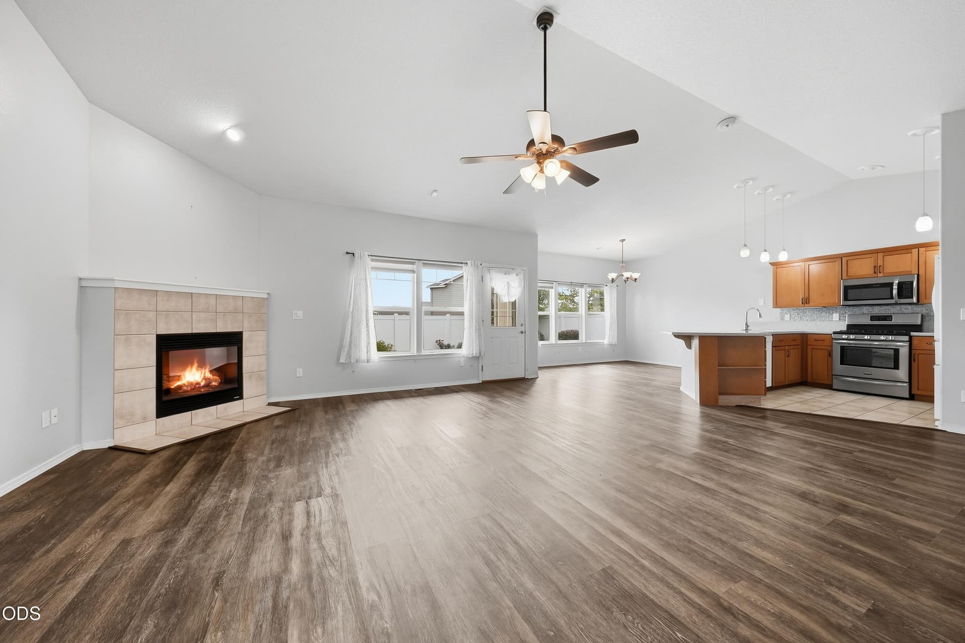 10-print-Riley_Visuals-10. Photo 4 of 48, 959 NE Stoneridge Loop, Prineville, OR 97754