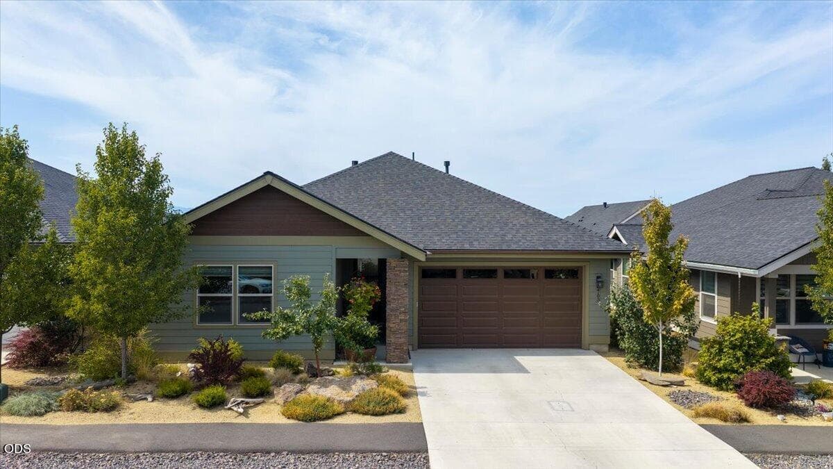 10-2703 NW 25th St, Redmond-10. Photo 3 of 60, 2703 NW 25th Street, Redmond, OR 97756