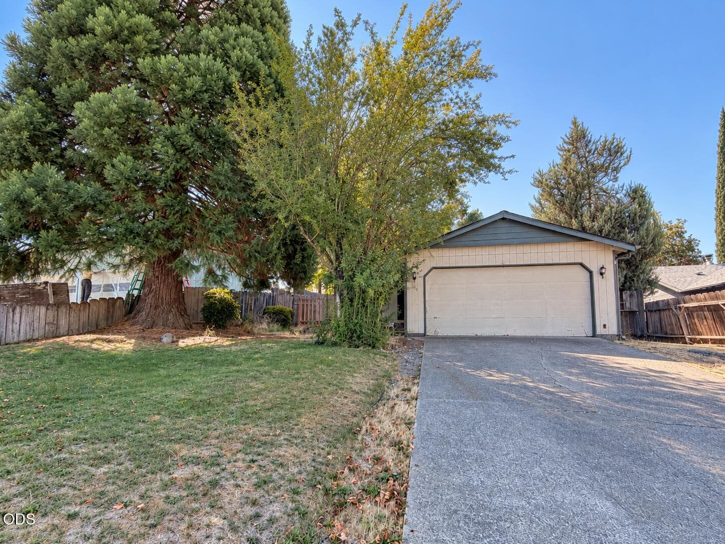 7cc8d90c-c6de-4f77-a307-5fa9befc6870. Photo 1 of 18, 181 Southridge Way, Grants Pass, OR 97527