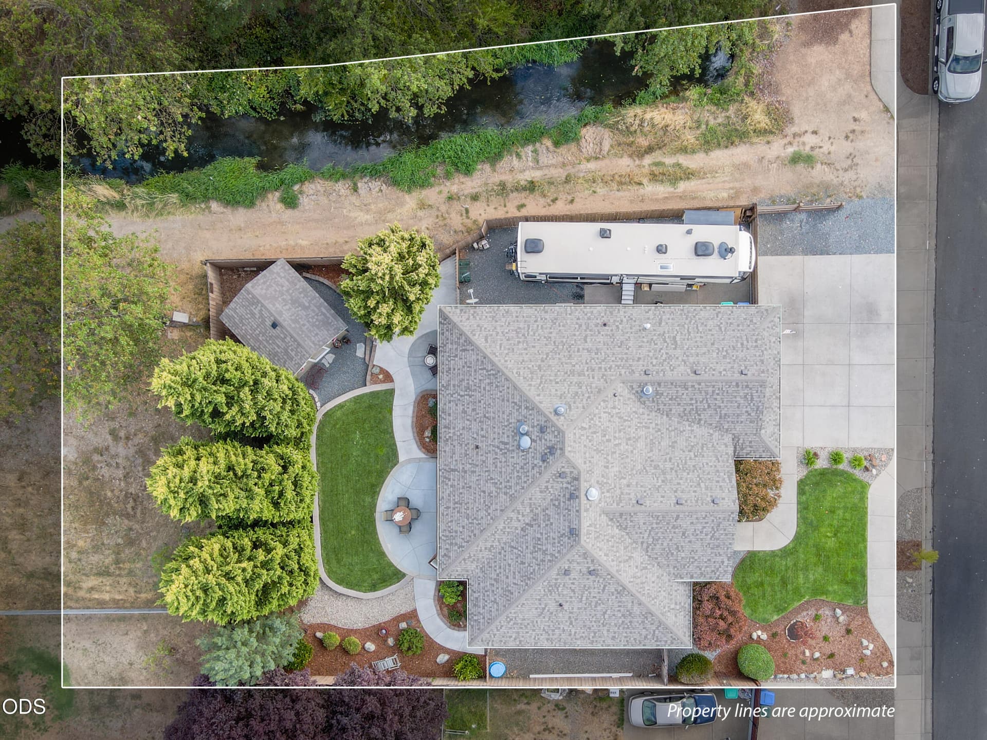 1. Photo 1 of 45, 523 SE Jaylen Drive, Grants Pass, OR 97527