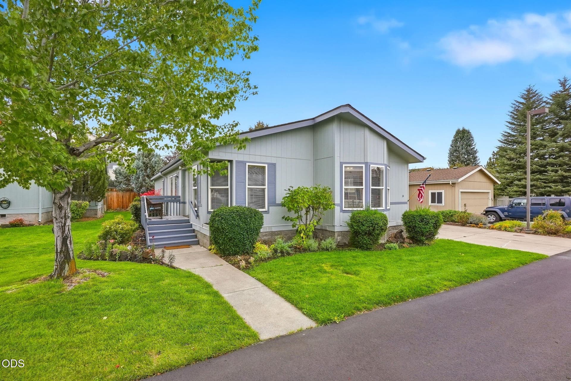 3-web-or-mls-Riley_Visuals_003. Photo 3 of 38, 1188 NE 27th Street Unit 34, Bend, OR 97701