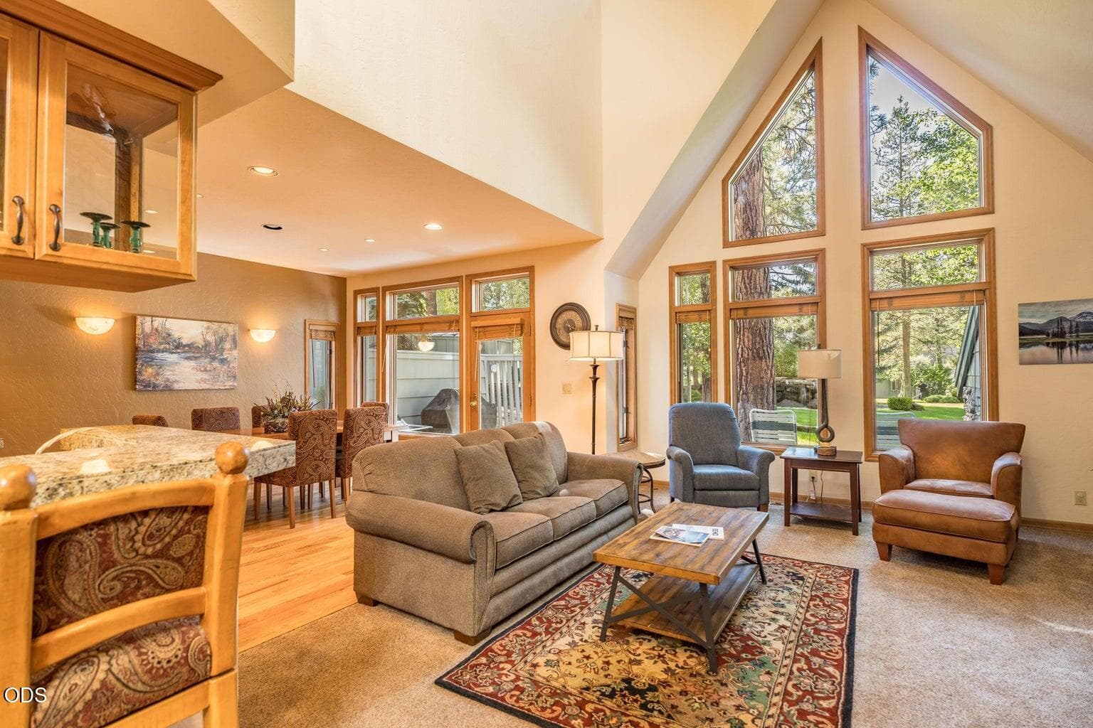 1. Photo 4 of 18, 57046 Peppermill Circle Unit 26D, Bend, OR 97707