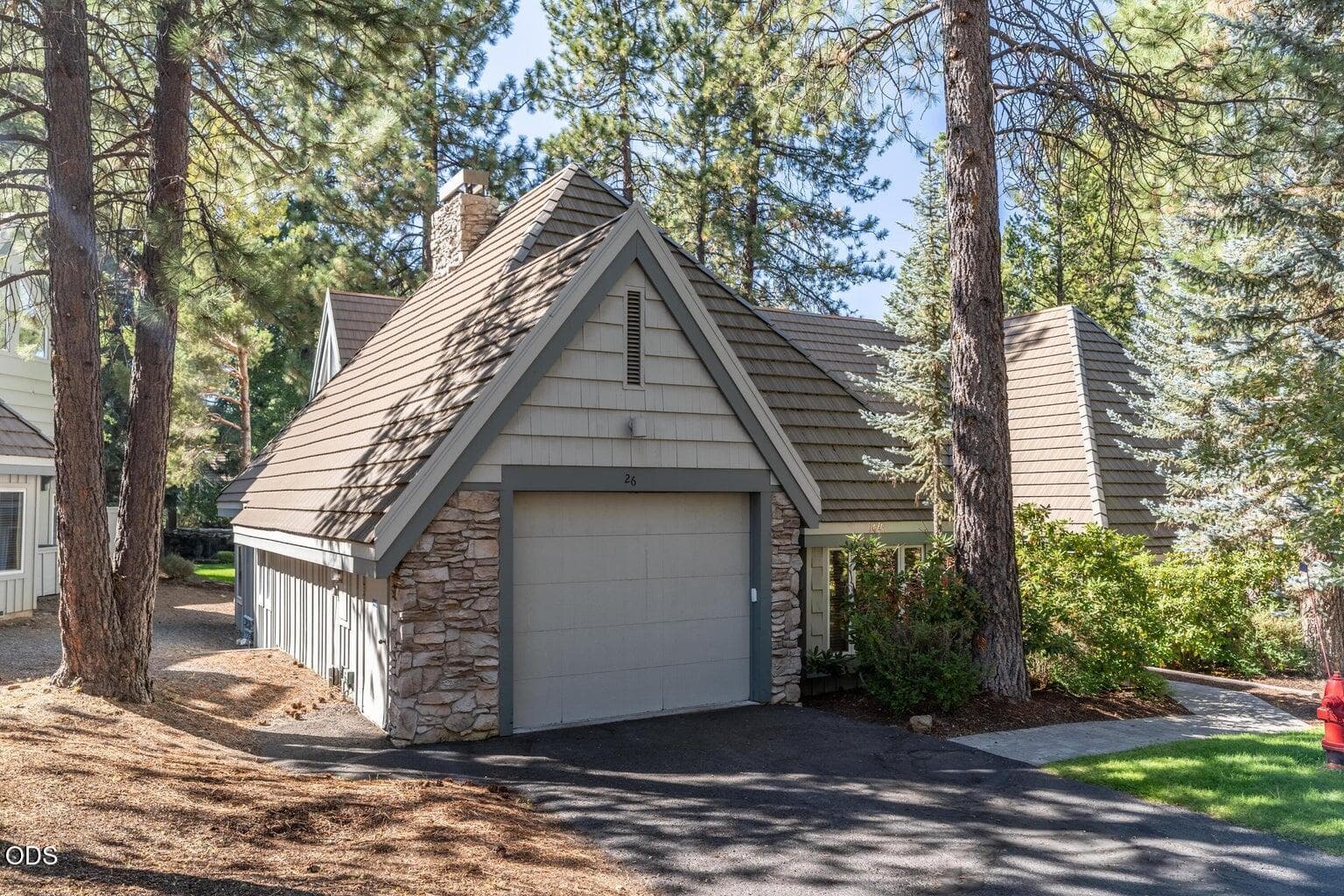 3. Photo 2 of 18, 57046 Peppermill Circle Unit 26D, Bend, OR 97707
