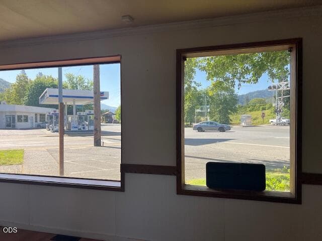 IMG_0241. Photo 5 of 16, 122 Depot Street, Rogue River, OR 97537