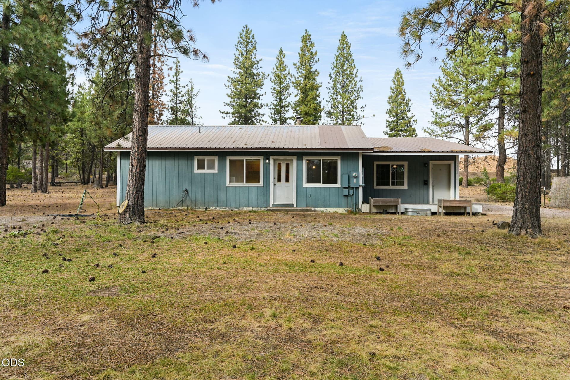 Front Photo. Photo 2 of 39, 19202 Cherokee Road, Bend, OR 97702