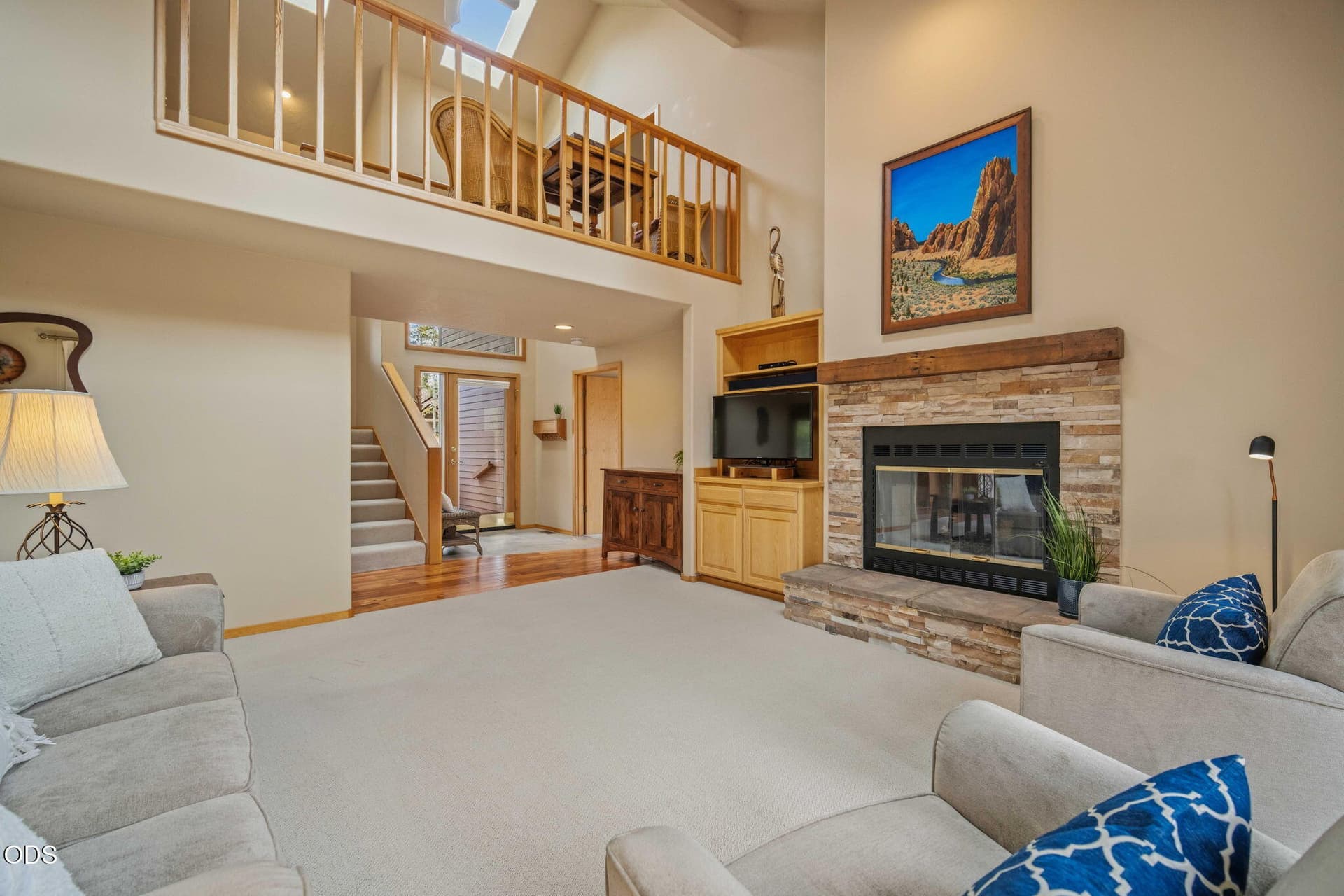 vaulted living room. Photo 3 of 32, 57983 Cypress Lane Unit 1, Sunriver, OR 97707