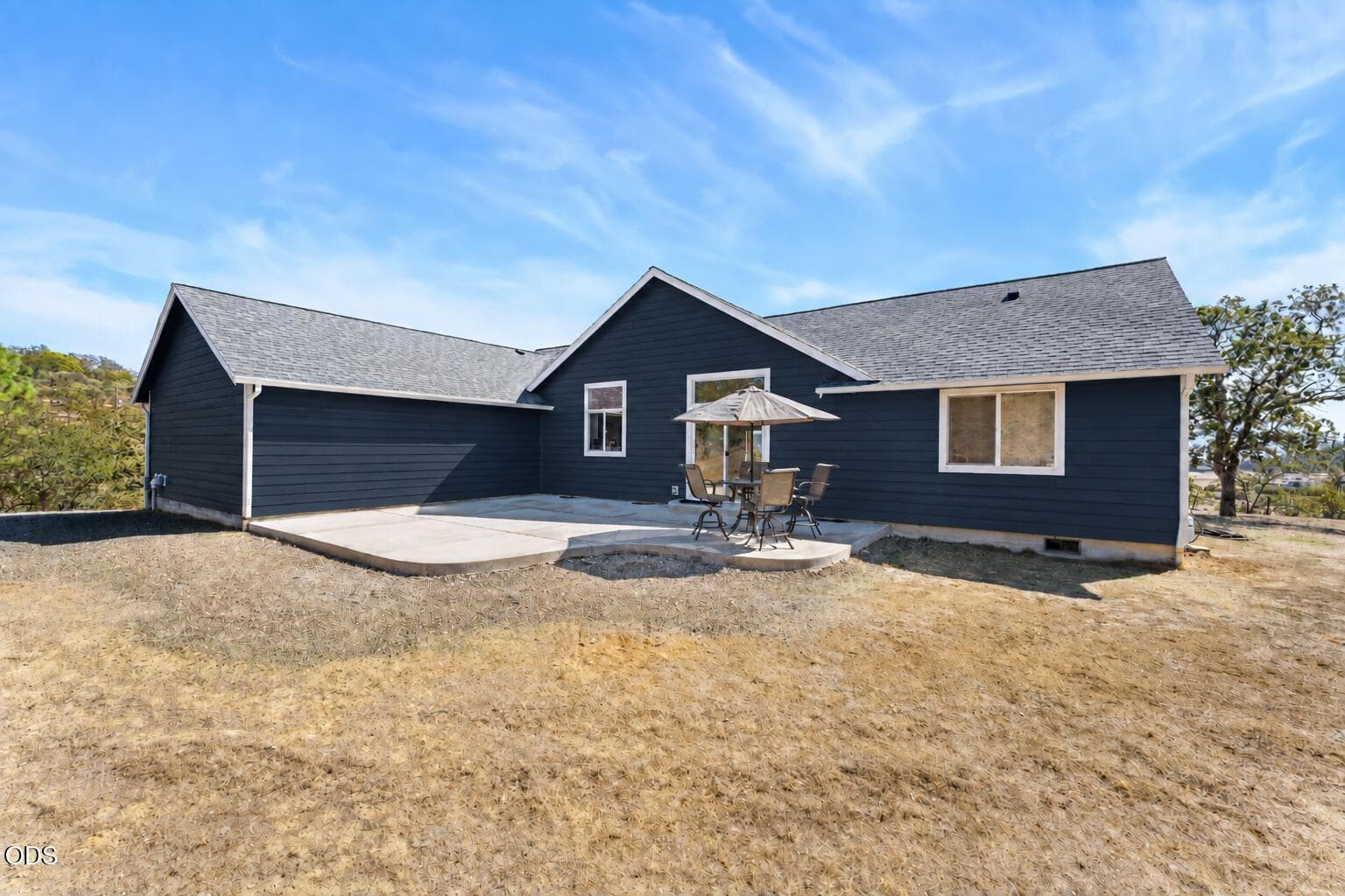6767. Photo 3 of 39, 14819 Avalon Drive, White City, OR 97503