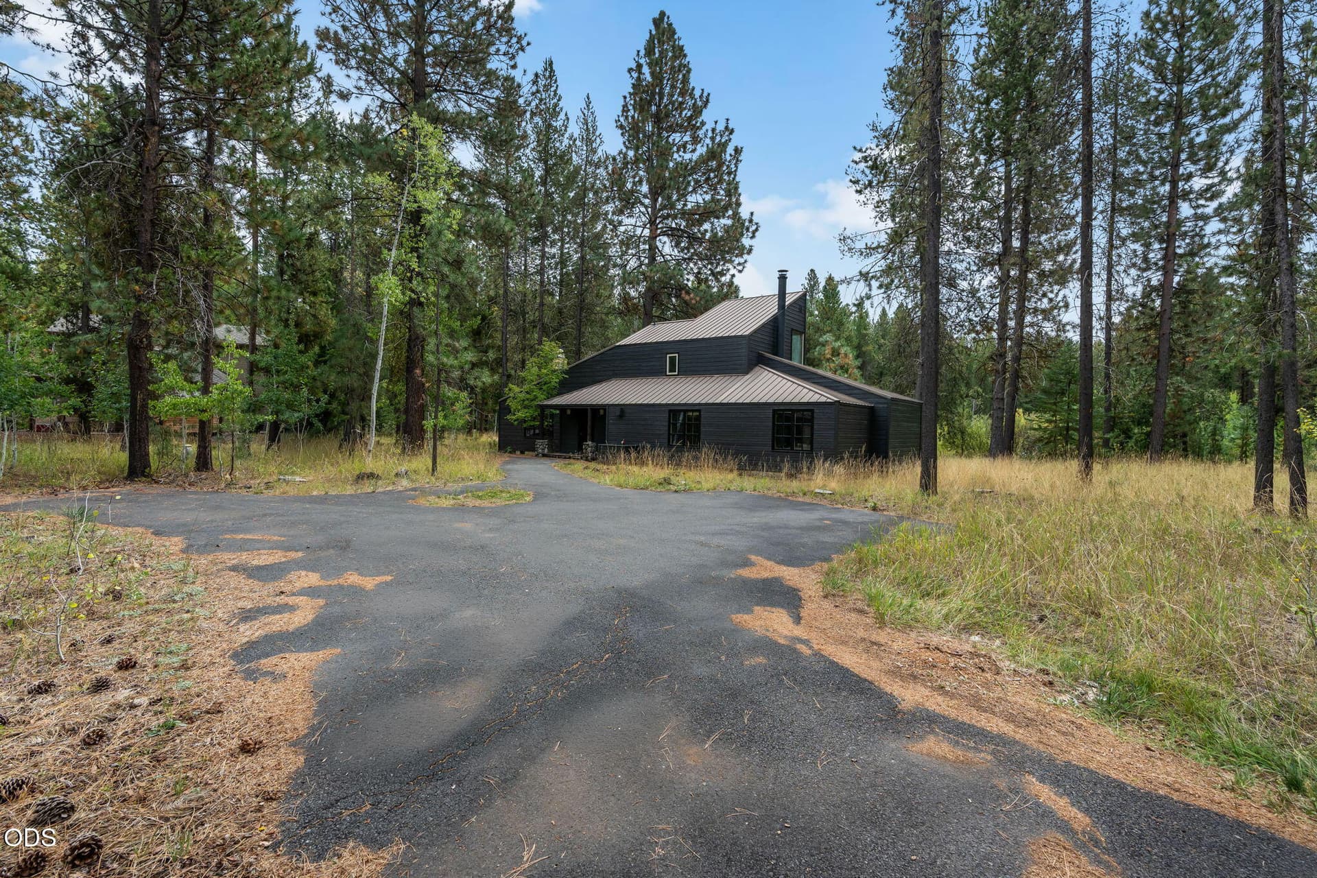 2026_09_17_70945_Meadow_Grass_Cir_GH-1. Photo 1 of 34, 70945 Meadow Grass Circle Unit GH 159, Black Butte Ranch, OR 97759