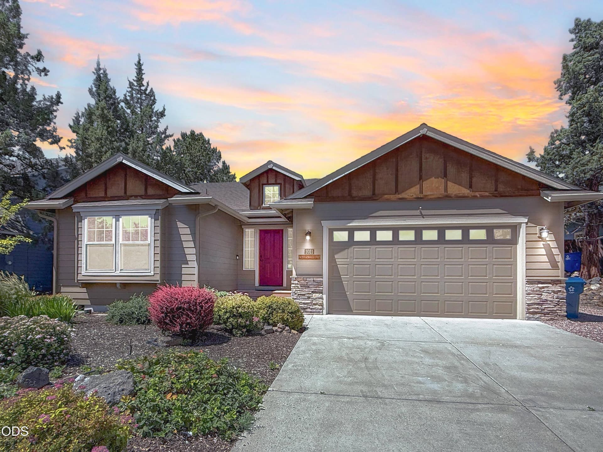 front dusk 41st. Photo 2 of 33, 2021 SW 41st Street, Redmond, OR 97756