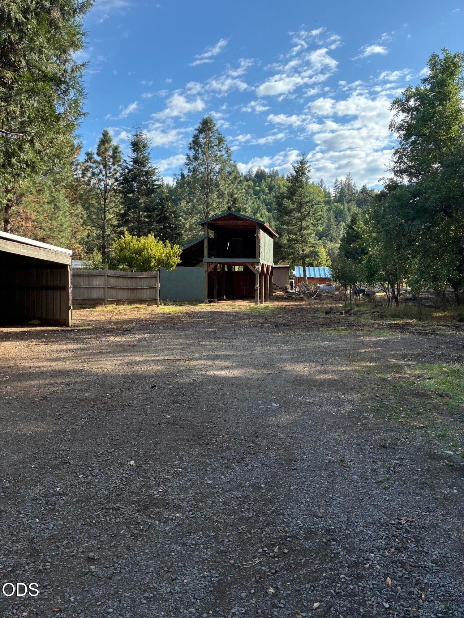 Barn. Photo 1 of 5, 21833 Antioch Road, White City, OR 97503