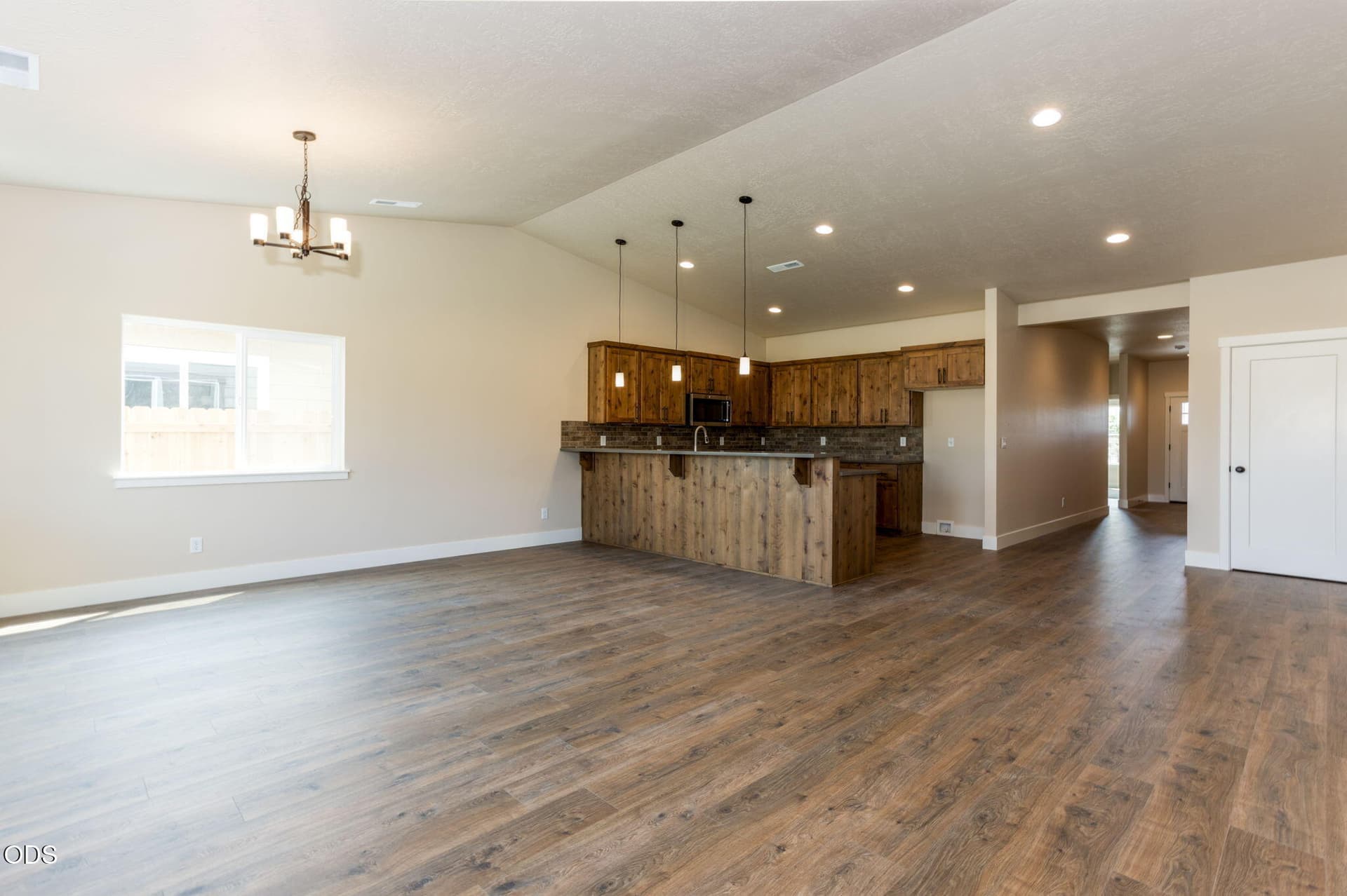 Vaulted kitchen dining & great room. Photo 2 of 12, 3877 SW Antelope Way Unit Lot 51, Redmond, OR 97756