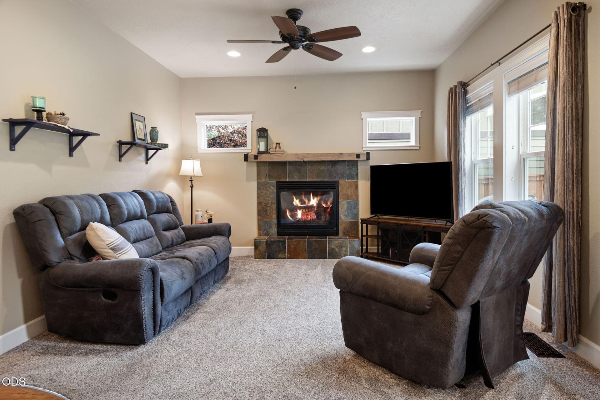 5. Photo 5 of 37, 63082 Layton Avenue, Bend, OR 97701
