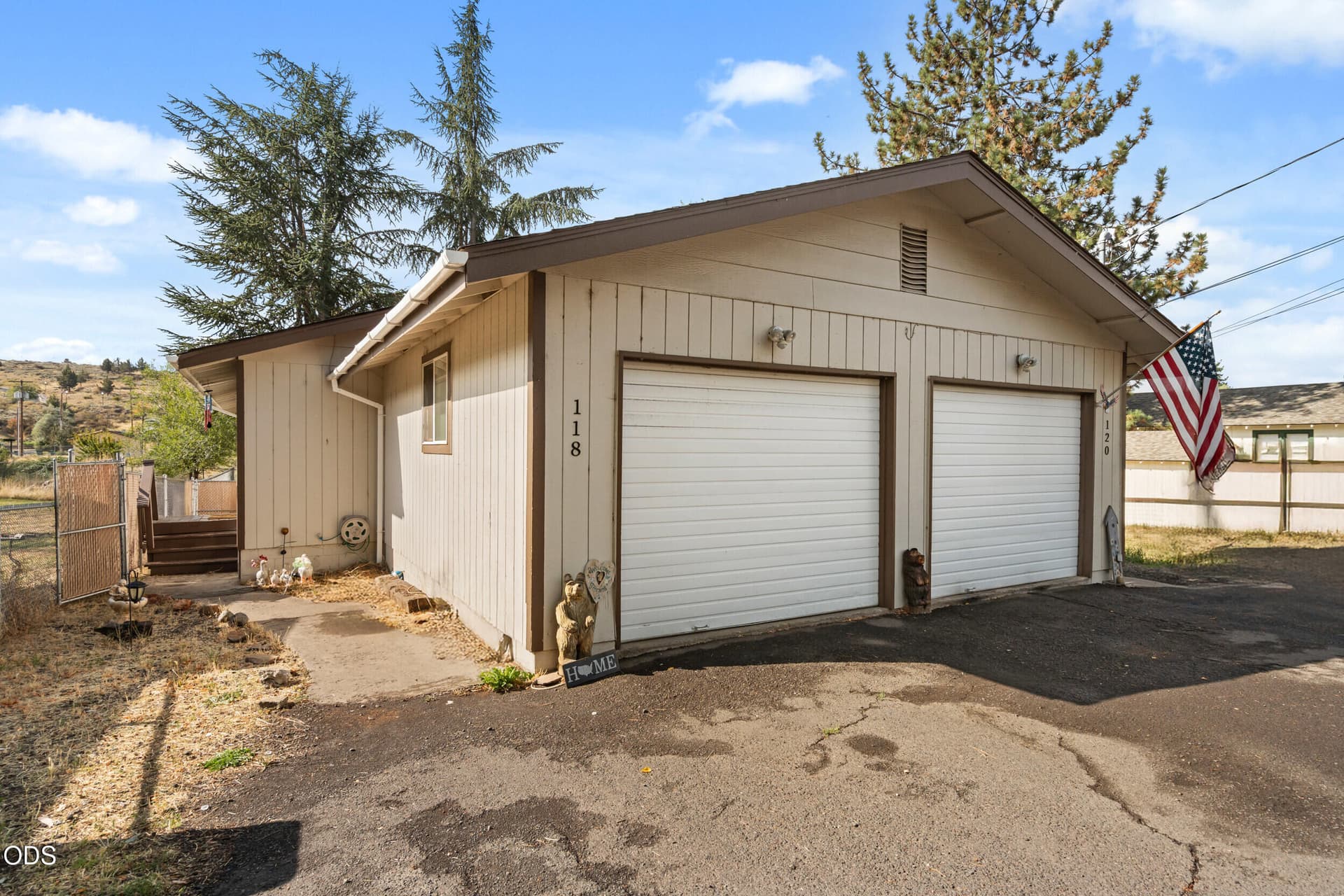 2_118 nevada st-01. Photo 2 of 49, 118 Nevada Street, Klamath Falls, OR 97601