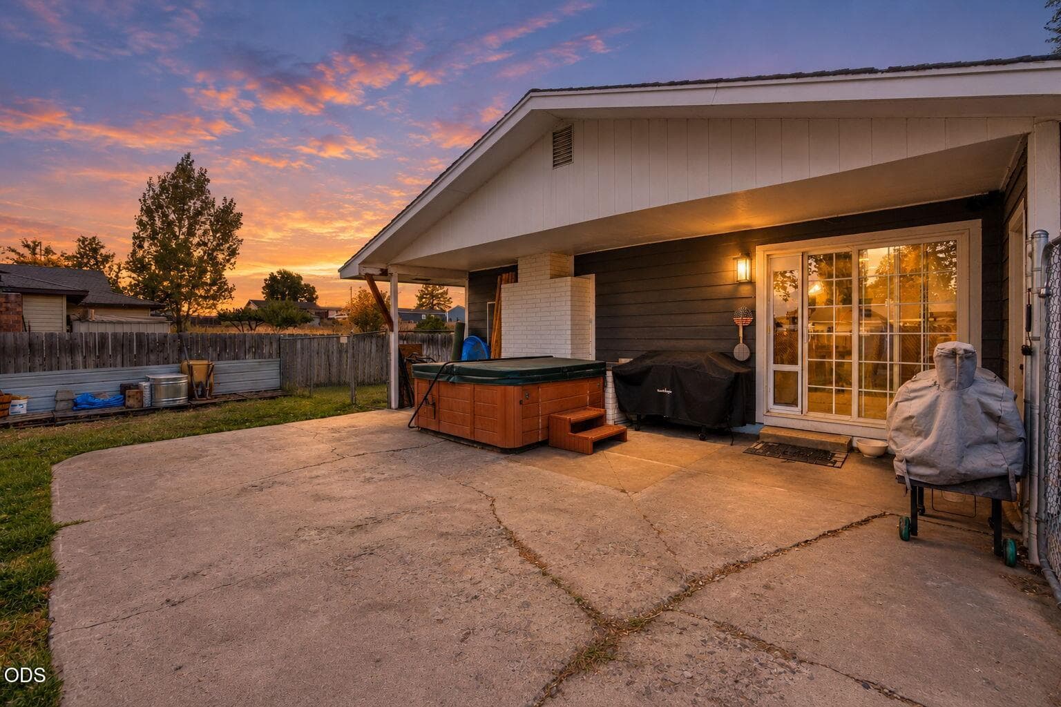 3-web-or-mls-Image Sep 17, 2026, 11_23_1. Photo 3 of 51, 4850 Larry Place, Klamath Falls, OR 97603