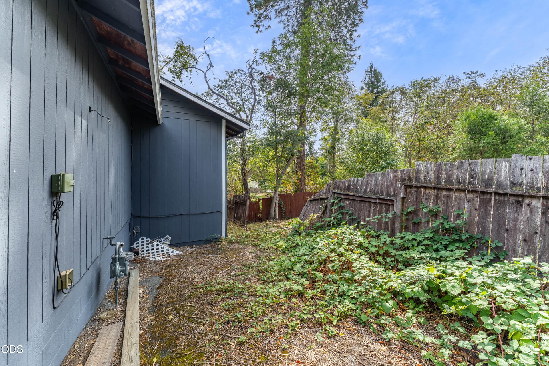 05-EXT (5 of 6). Photo 5 of 18, 759 NW Bellevue Place, Grants Pass, OR 97526