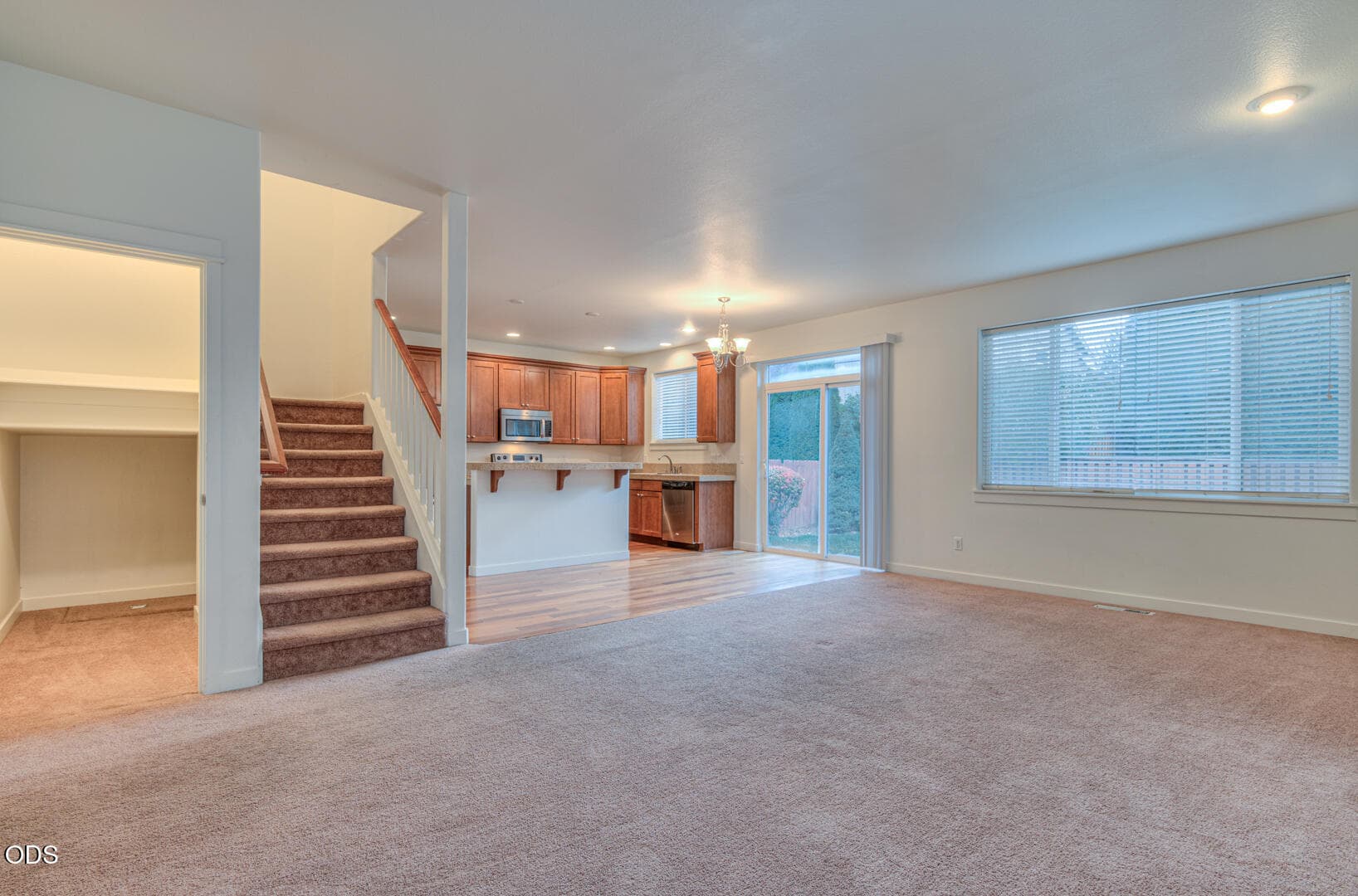 828 NE Locksley Dr., Bend, OR - 13. Photo 4 of 32, 828 NE Locksley Drive, Bend, OR 97701