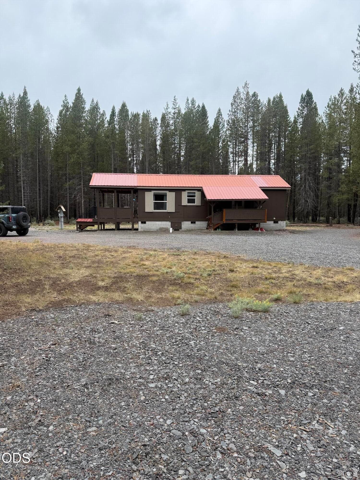 1. Photo 1 of 32, 4426 Panhandle Road, Chiloquin, OR 97624
