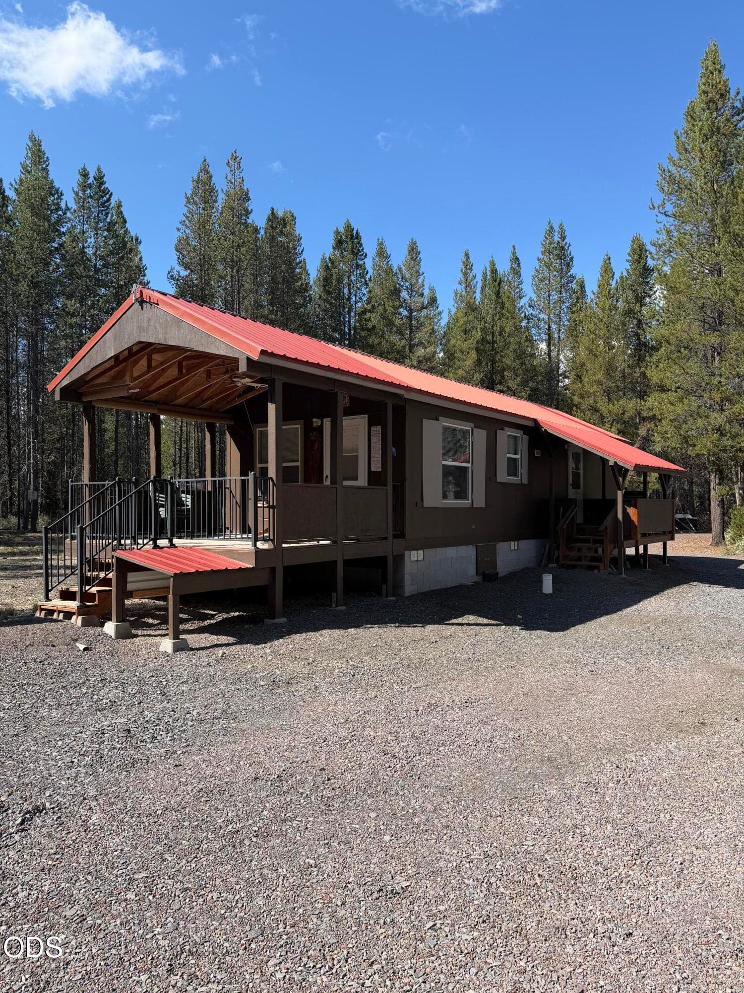 2. Photo 2 of 32, 4426 Panhandle Road, Chiloquin, OR 97624