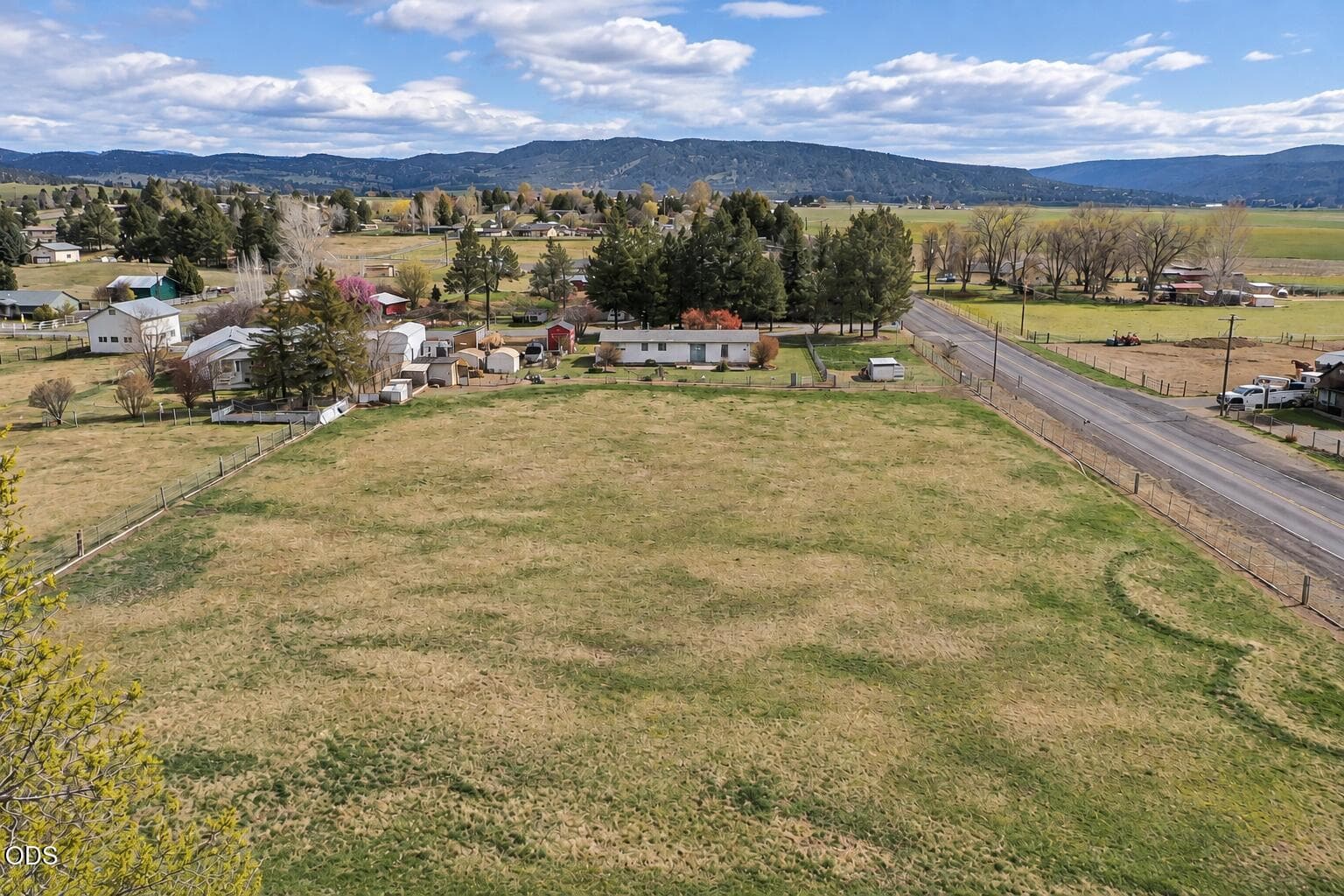 02. Photo 2 of 20, 2153 NE Sunset View Lane, Prineville, OR 97754
