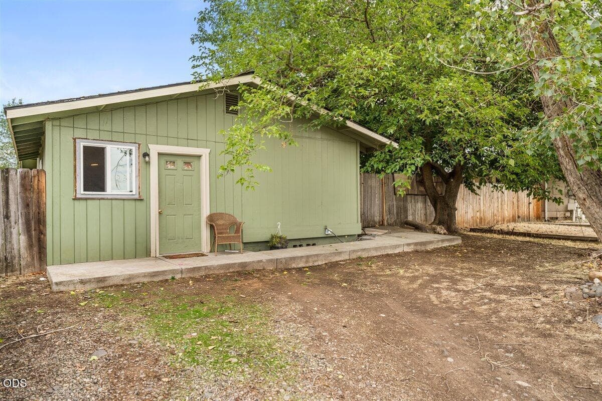 1. Photo 1 of 20, 8254 Kimberly Court, White City, OR 97503