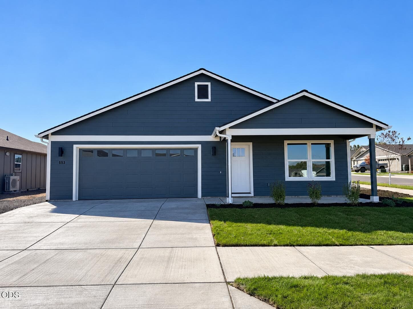 lot 160 front elevation. Photo 2 of 37, 553 NE Mitchell Street, Madras, OR 97741