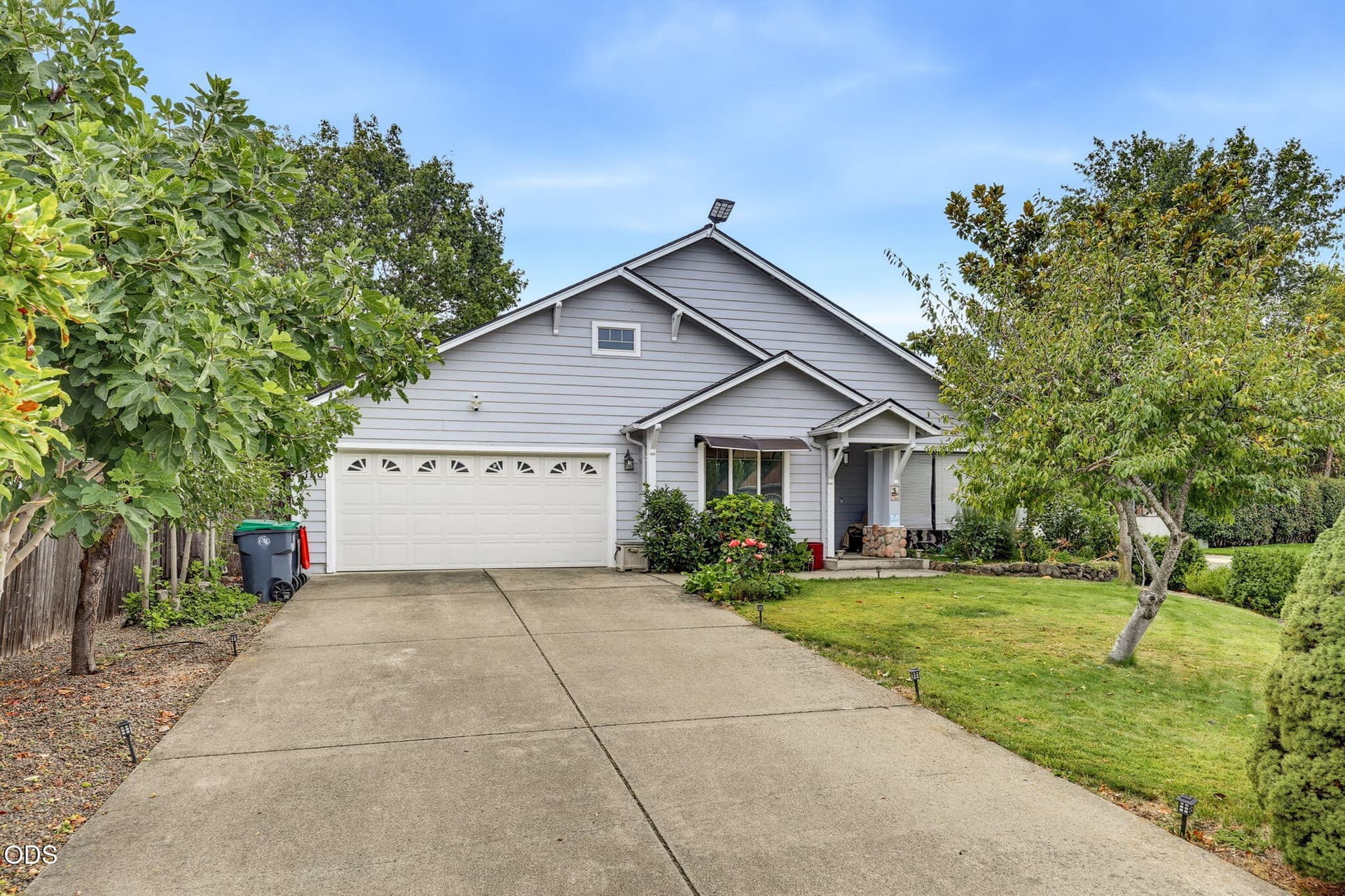 Nice Home. Photo 3 of 29, 120 Nadine Lane, Central Point, OR 97502