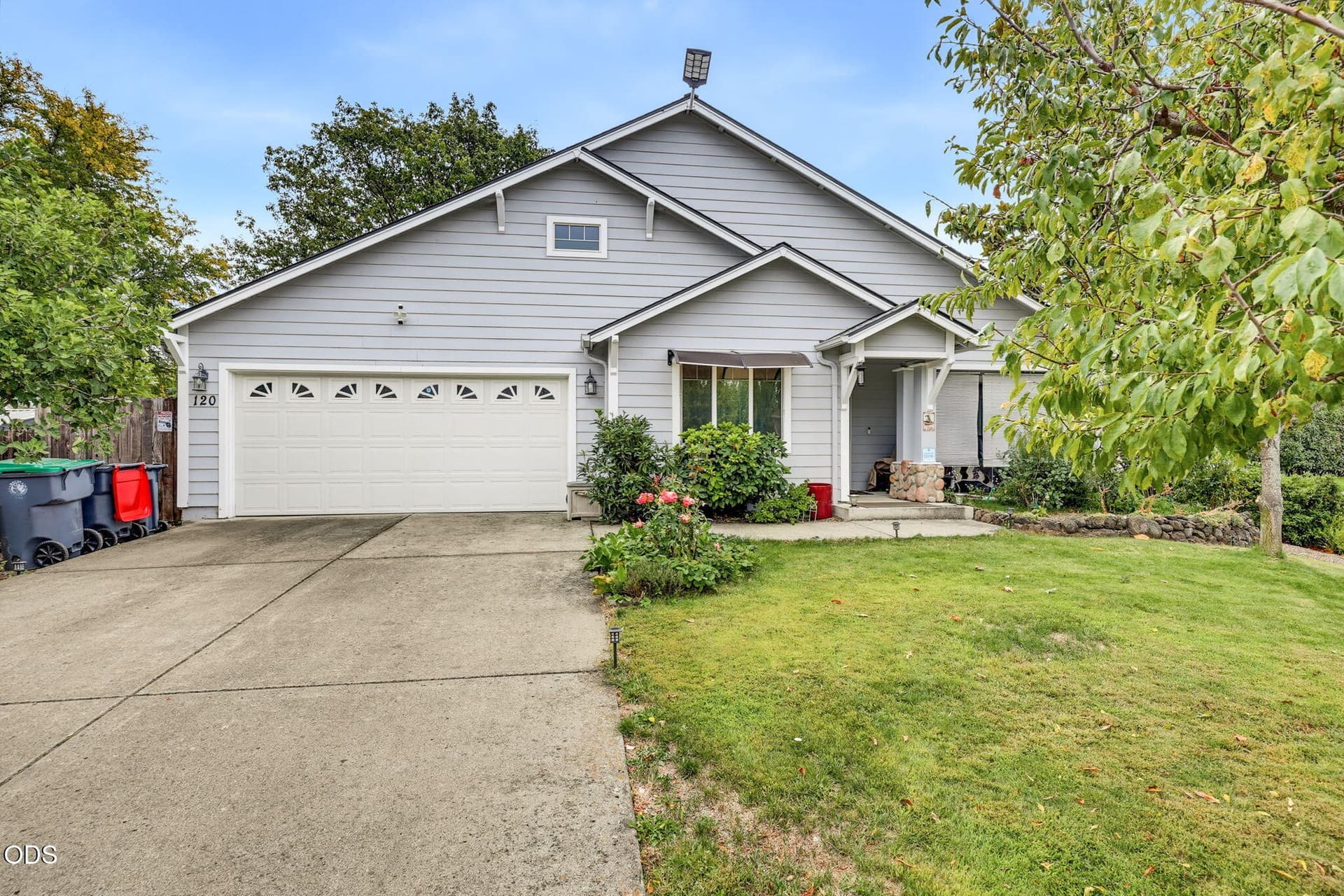 APX_2521. Photo 4 of 29, 120 Nadine Lane, Central Point, OR 97502